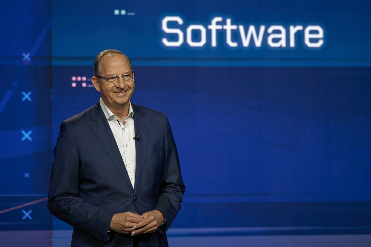 NEW AUTO: Volkswagen Group set to unleash value in battery-electric autonomous mobility world, NEW AUTO: Volkswagen Group set to unleash value in battery-elect Dirk Hilgenberg, CEO CARIAD